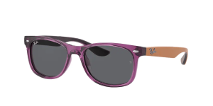 Ray-Ban RJ9052S JUNIOR NEW WAYFARER, Farbe 706987 transparent violett